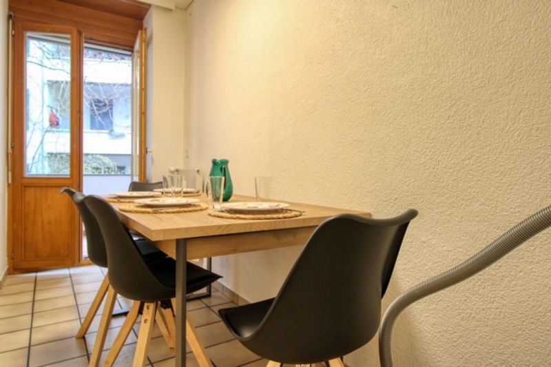 Modern Coliving Apartment in Basel - 10