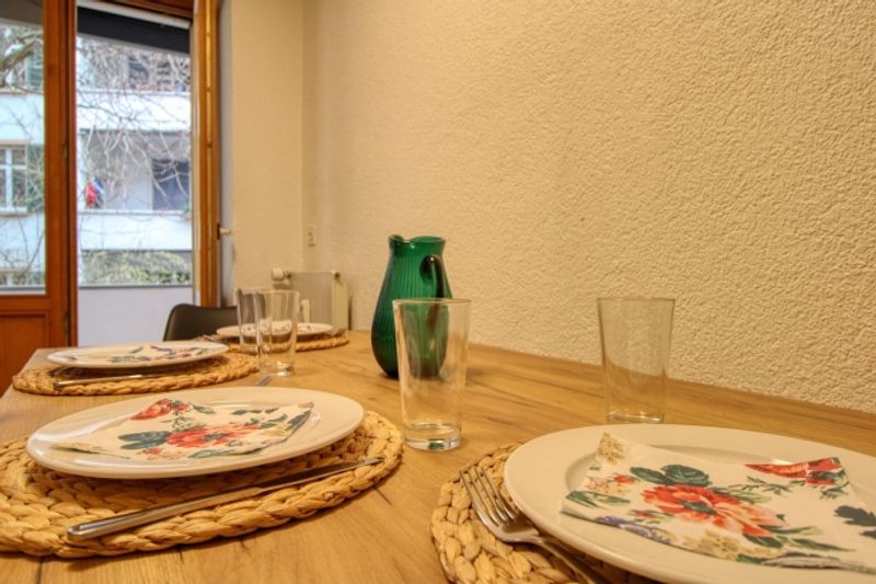 Modern Coliving Apartment in Basel - 11