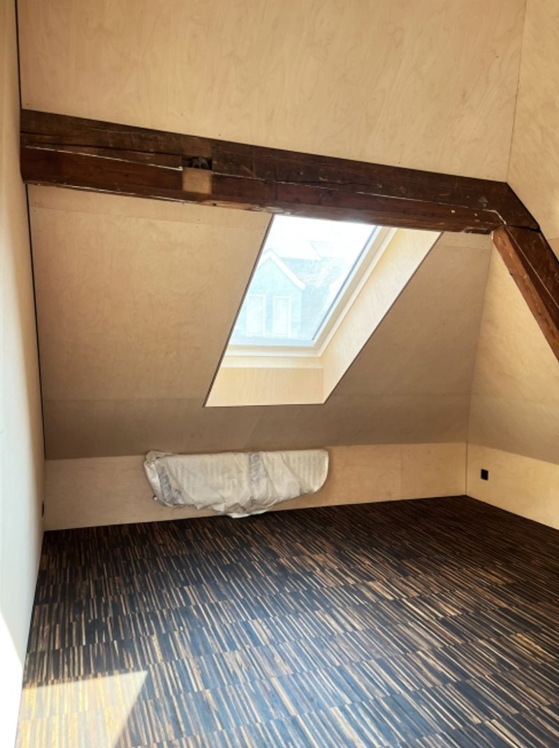 Sanierte Dachwohnung mit Balkon im St. Johann! - 6