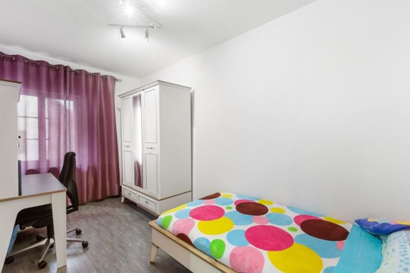 Charmantes 7-Zimmer-DEFH mit italienischem Flair und viel Komfort - 9
