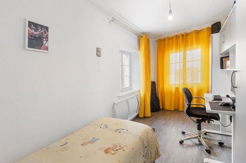 Charmantes 7-Zimmer-DEFH mit italienischem Flair und viel Komfort - 10