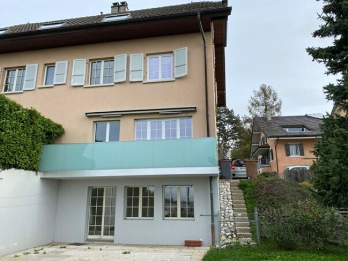 Wunderschöne 6-Zimmer-Reihenvilla im Quartier Chailly - 0