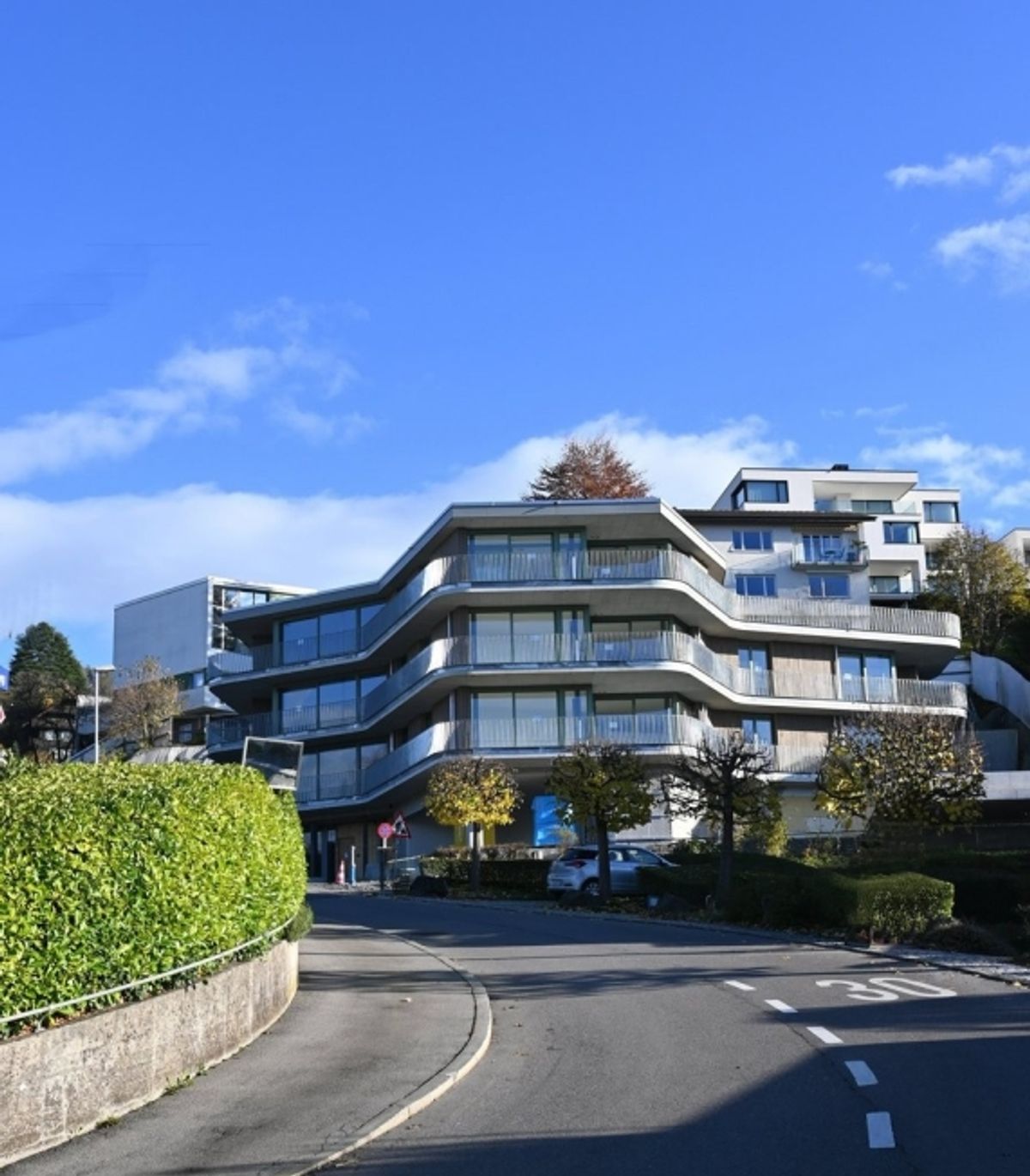 Wohnen mit Aussicht am Zugerberg - 0