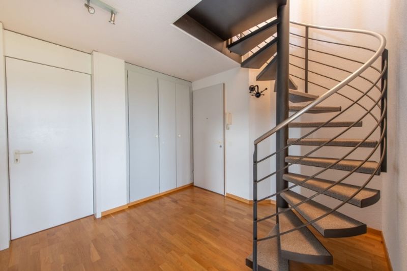 Duplexwohnung mit gemütlichem Cheminée & eigener Waschmaschine - 7