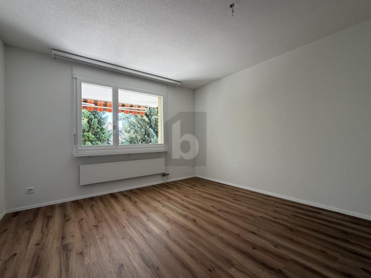 FRISCH RENOVIERT MIT GROSSEM BALKON - 2