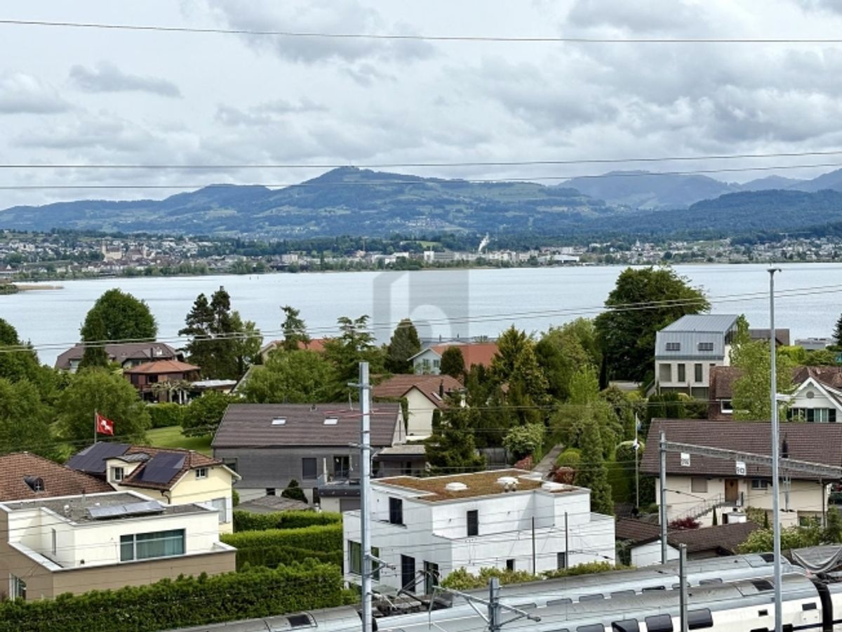 REPRÄSENTATIV MIT SEESICHT UND TERRASSEN - 0