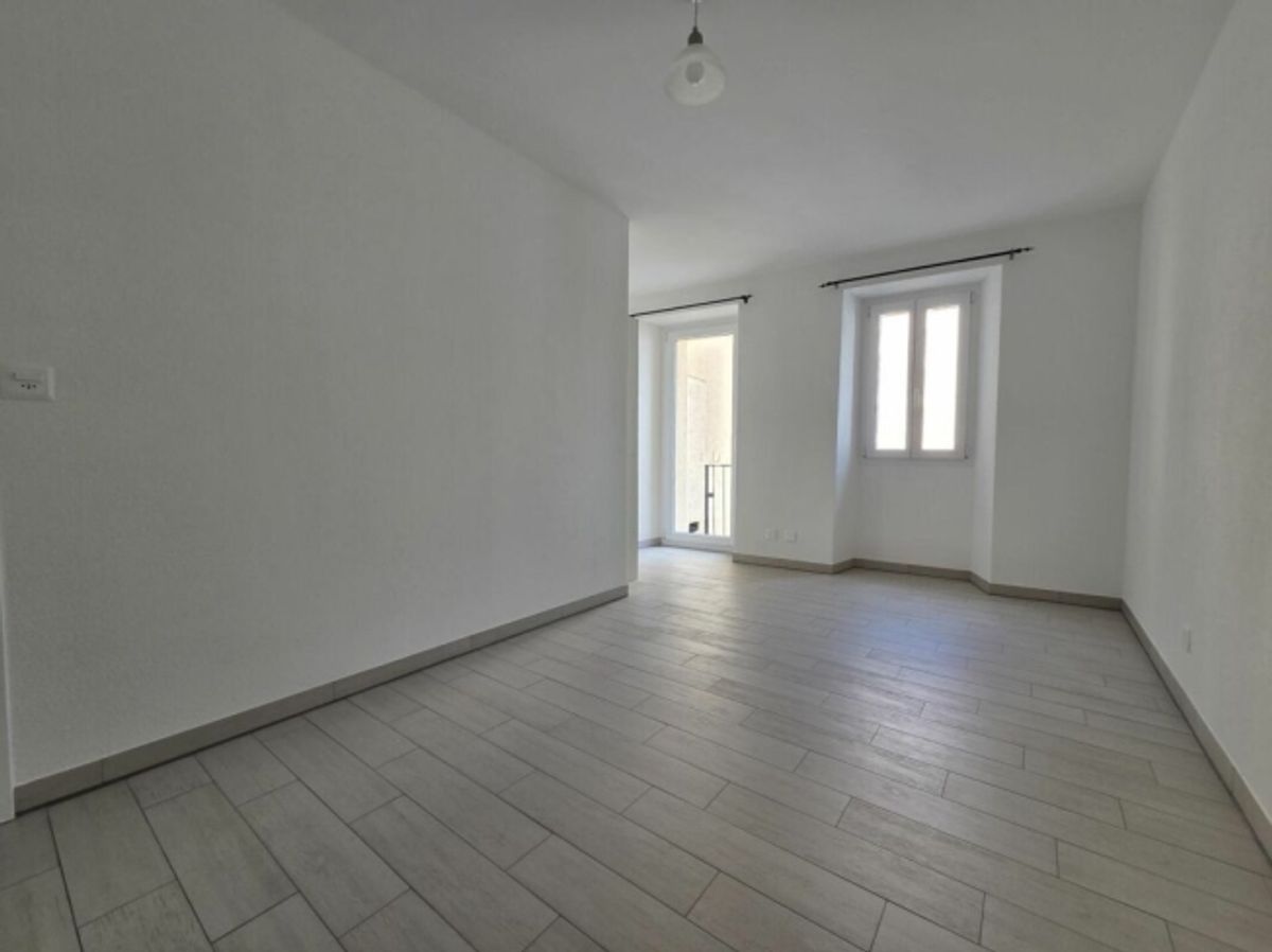RENOVIERT – 2.5-Zimmer-Wohnung im Herzen von Martigny - 3