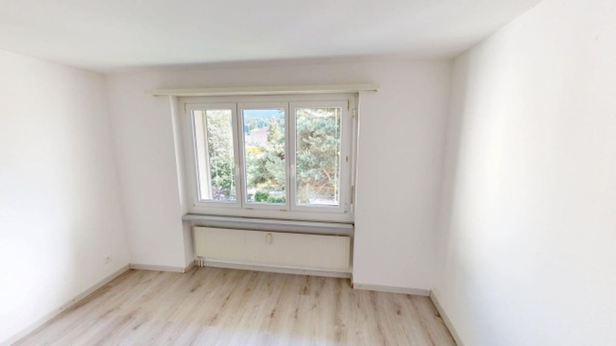 4-Zimmer-Wohnung mit viel Platz & idealer Lage in Schmerikon - Befristet bis zum 30.06.2027 - 3