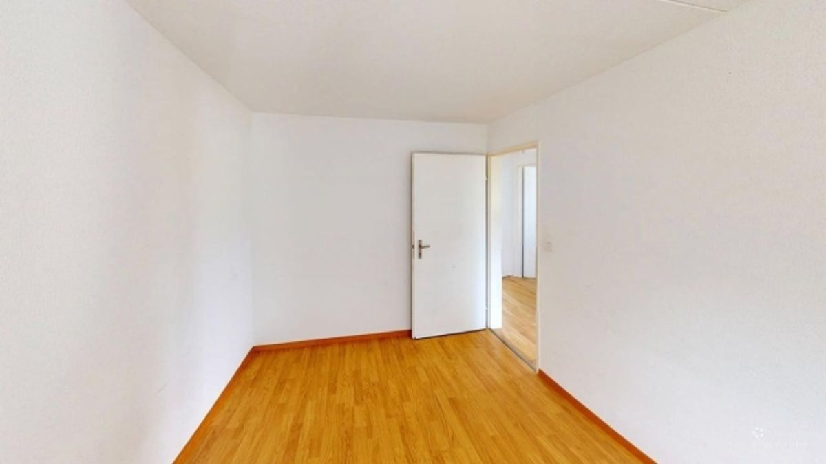 4-Zimmer-Wohnung mit viel Platz & idealer Lage in Schmerikon - Befristet bis zum 30.06.2027 - 8