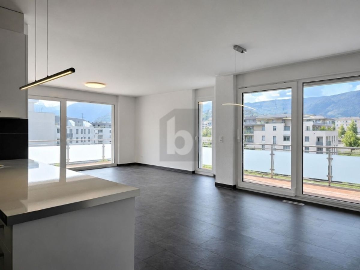 CONTEMPORAIN AU QUARTIER DES PÂQUERETTES - 1