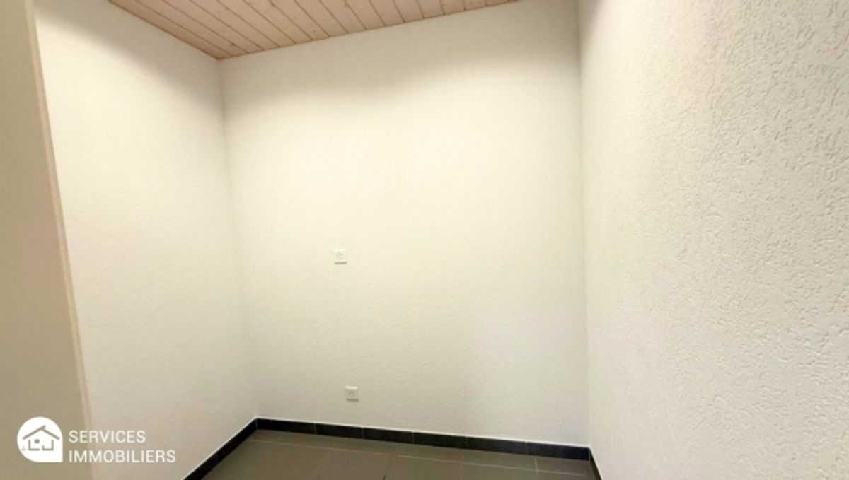 Sehr gut gelegener, heller Ladenraum - 3