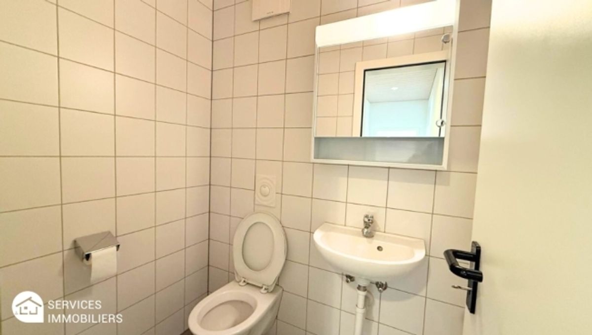 Sehr gut gelegener, heller Ladenraum - 5
