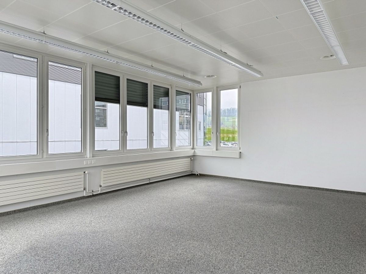 Unkompliziertes Büro direkt in der Industriezone - 5