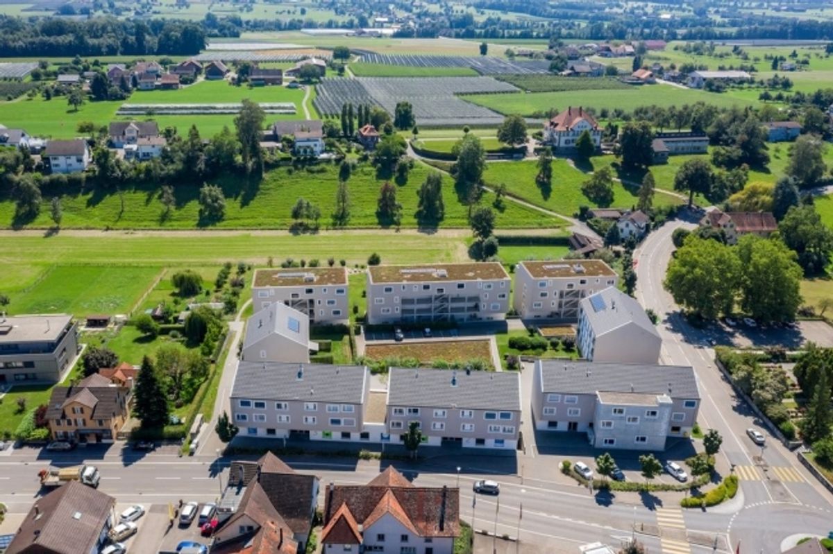 Grosszügiges Gewerbe an Zentraler Lage in Neukirch Egnach zu vermieten - 0