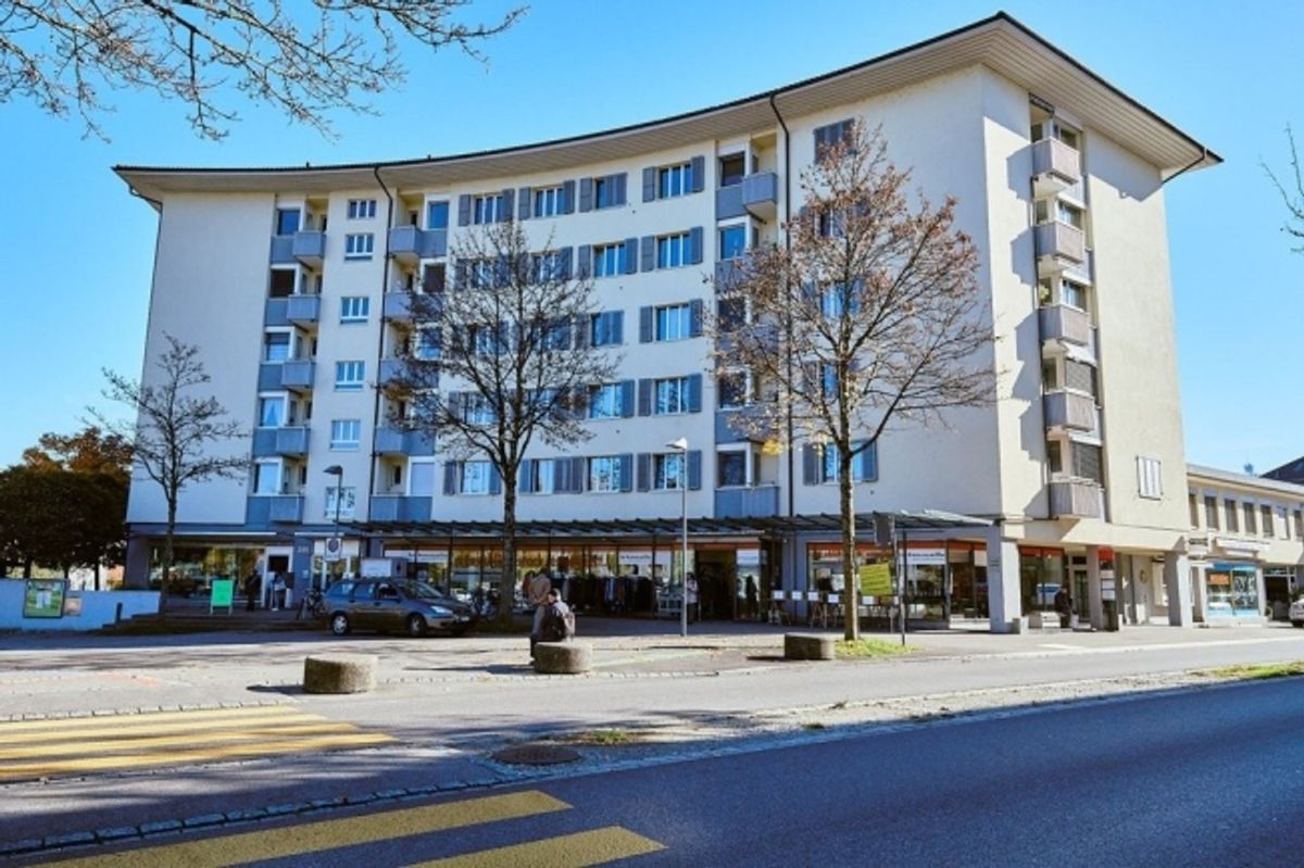 Einstellhallenplatz am Neuhausplatz zu vermieten! - 0