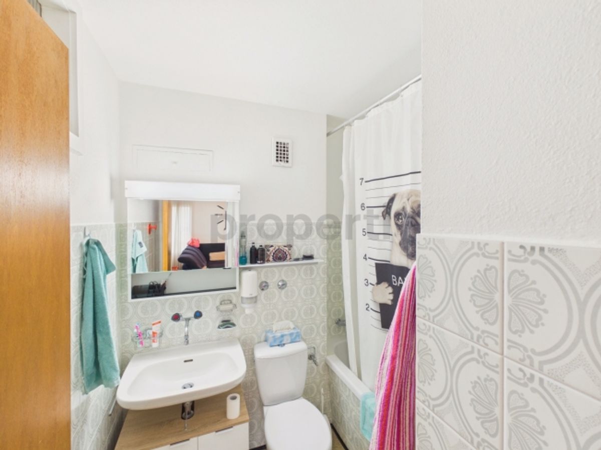 Modernes 2.5-Zimmer-Apartment mit Balkon, Sutz-Lattrigen - 4