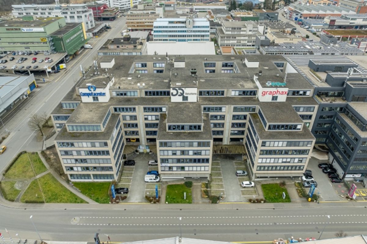 Kompaktes Büro für smarte Lösungen - 1