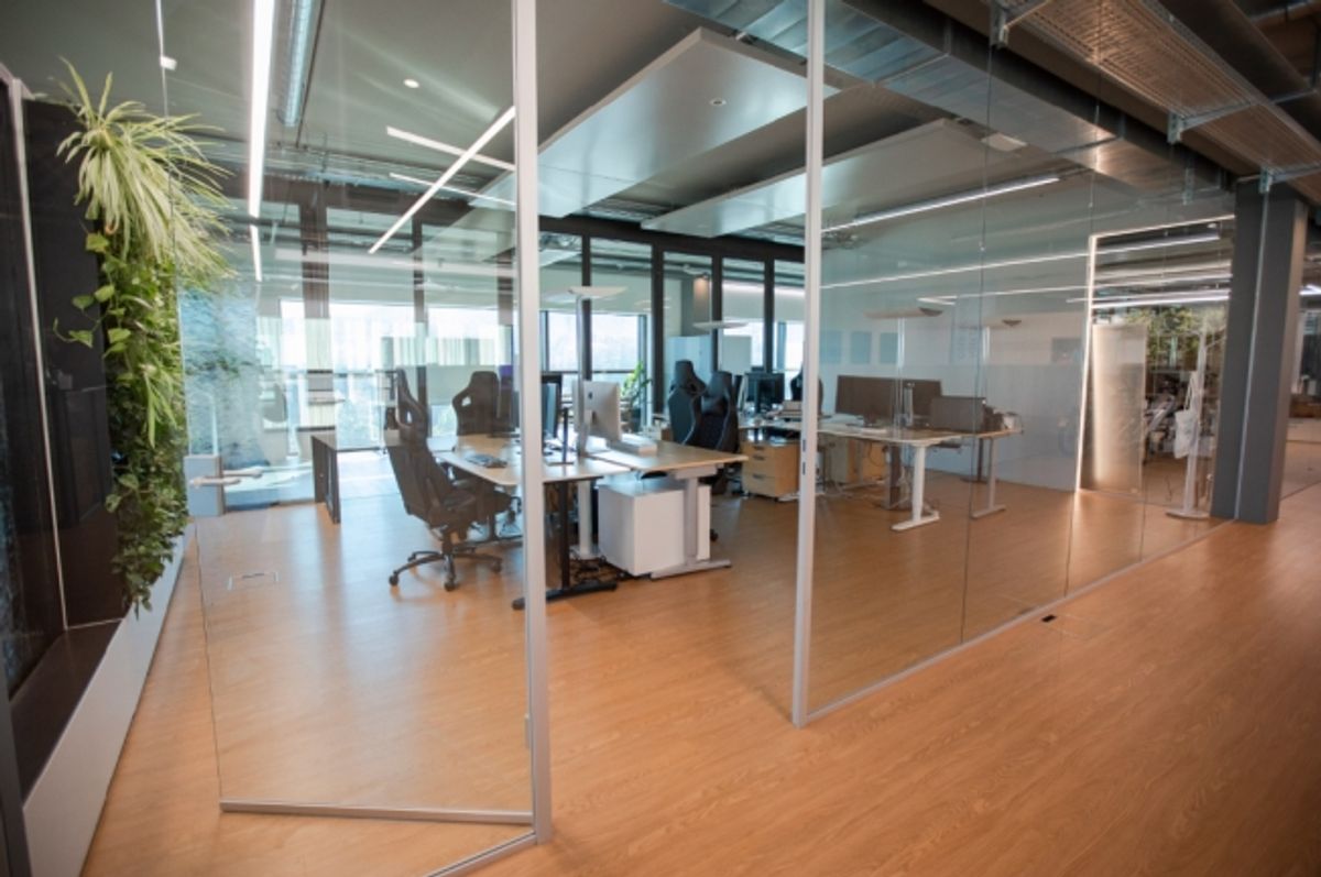 Exklusive Büro- und Showroomflächen mit Autolift  bis zu 5'700 m² - 2