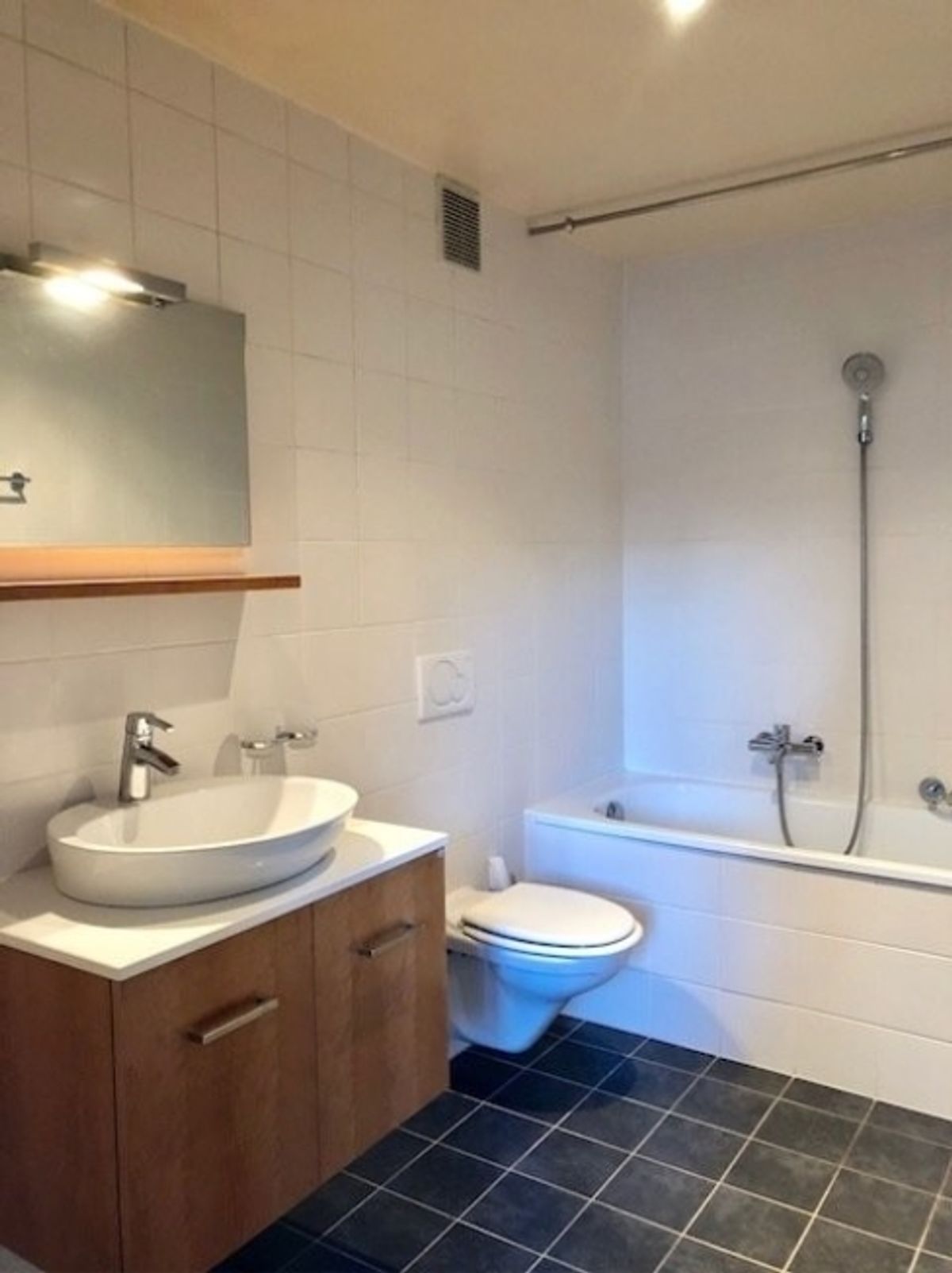 A saisir ! Lumineux logement au coeur de Lausanne ! - 5