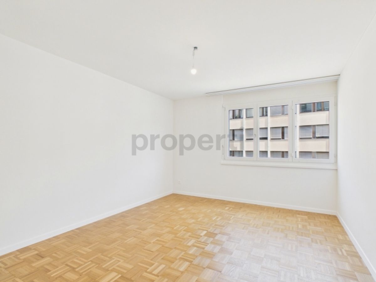 Attraktive 3.5 Zimmer Wohnung an zentraler Lage in Baar - 1