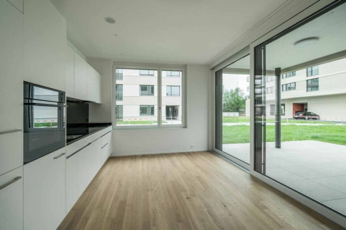 Moderne 2.5 Zimmer Wohnung am See - 1