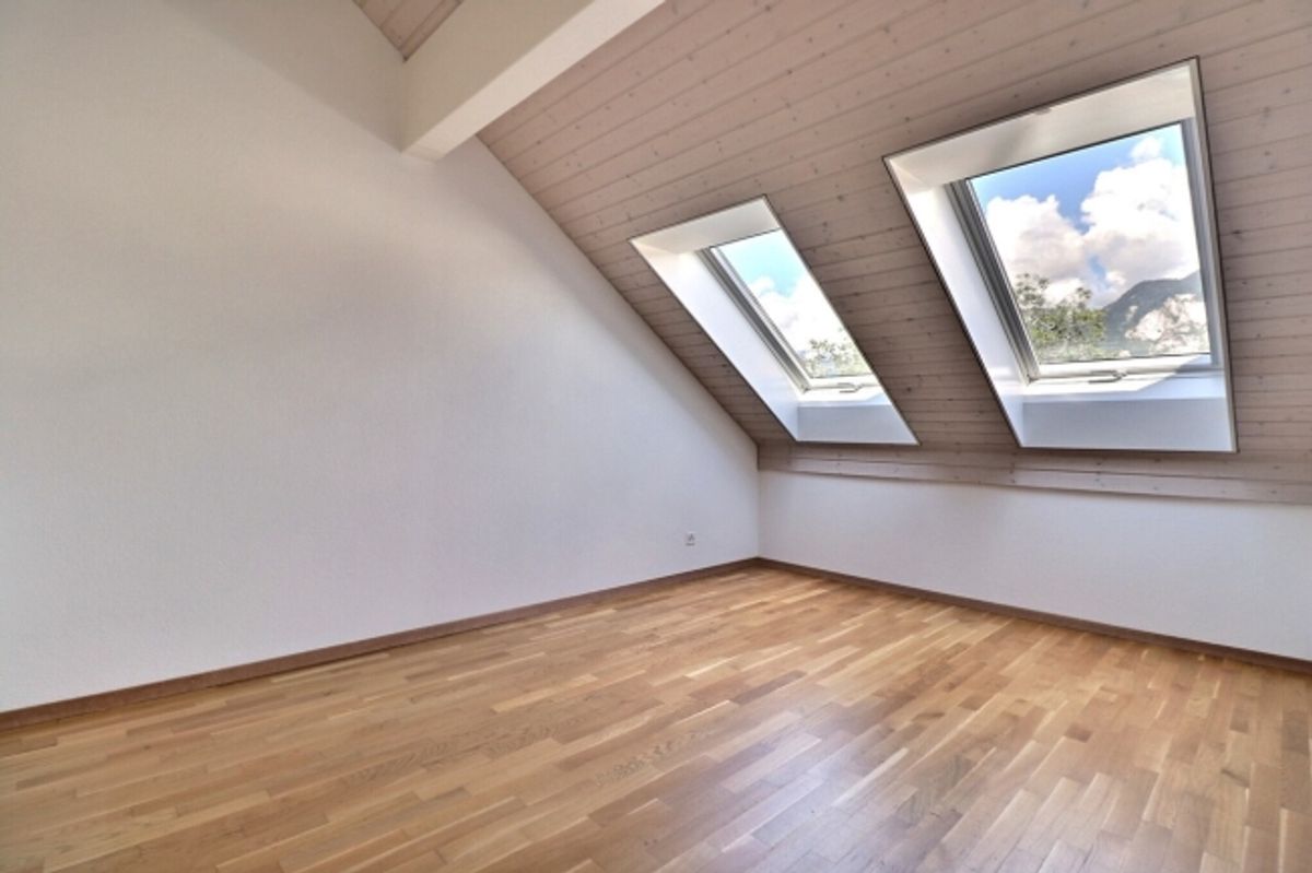 Wunderschöne 4.5-Zimmer-Wohnung mit 96 m2 und grosser Terrasse - 1