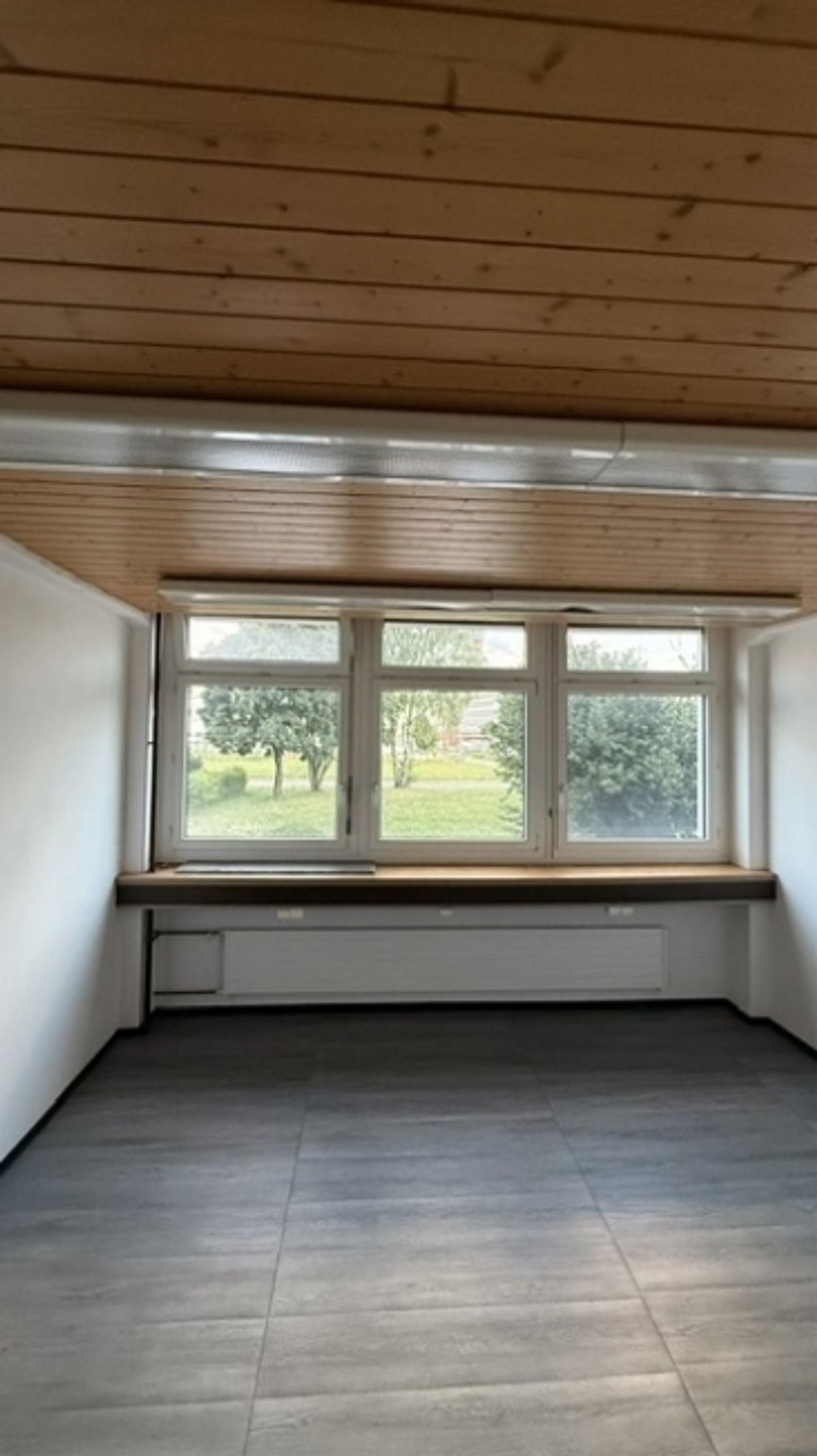 Helle Arbeitsräume mit natürlichem Charme - 0