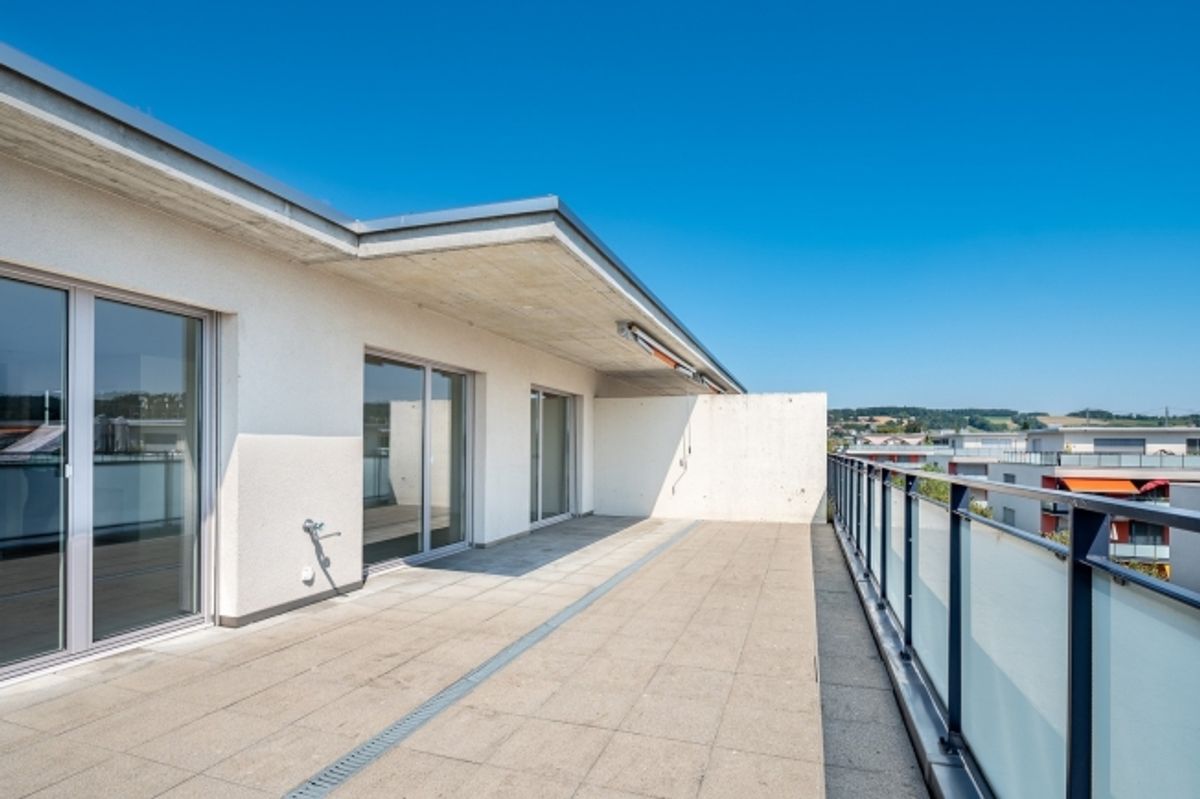 Traumhafte Attika-Wohnung mit grosszügiger Terrasse! - 1