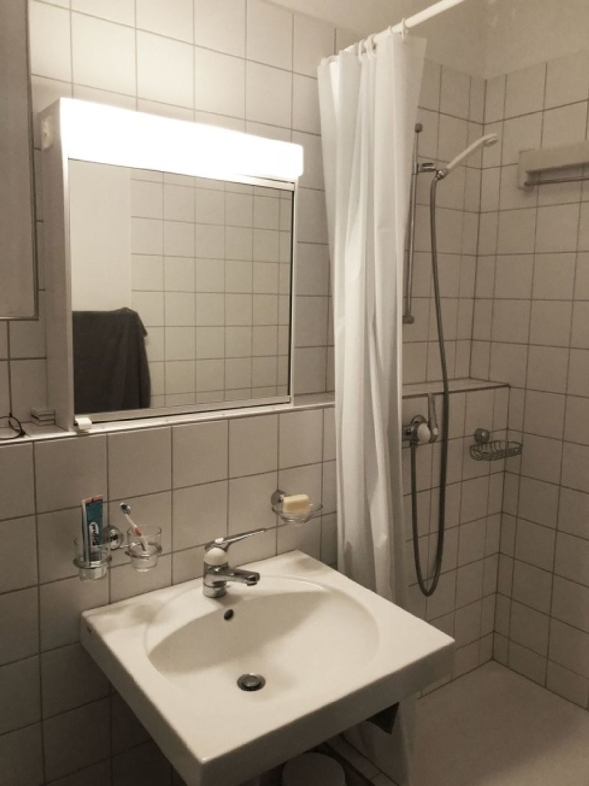 charmante 2.5 Zimmer Altbauwohnung - 8