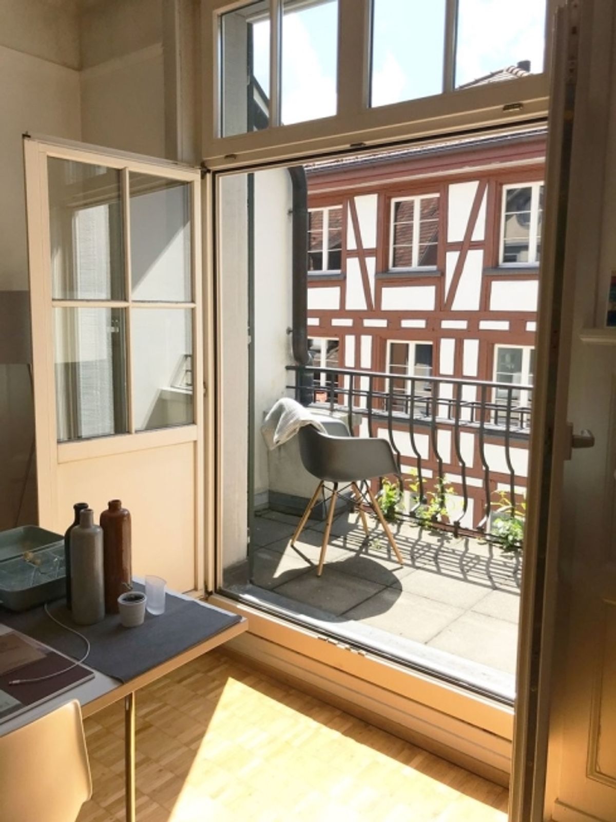 charmante 2.5 Zimmer Altbauwohnung - 10