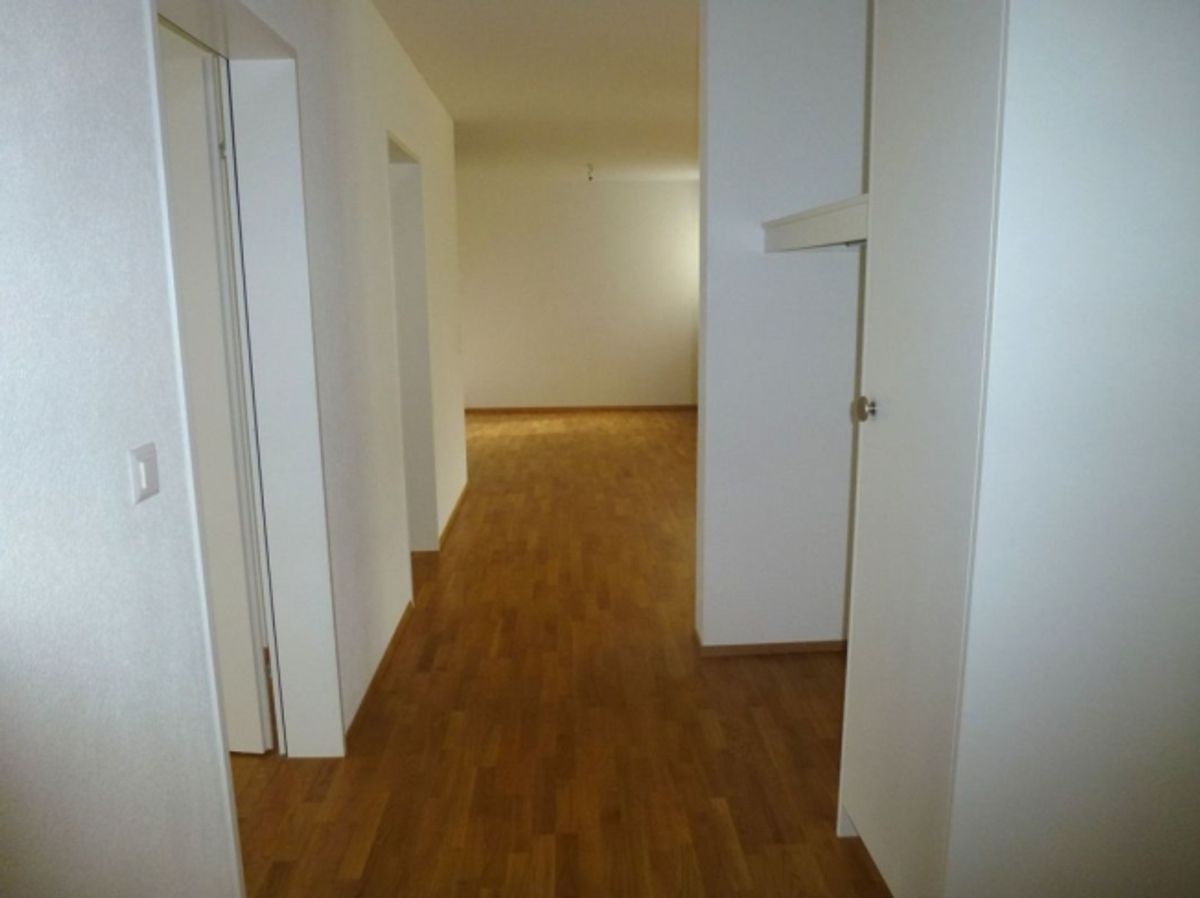 Schöne helle Sitzplatz Wohnung - 3