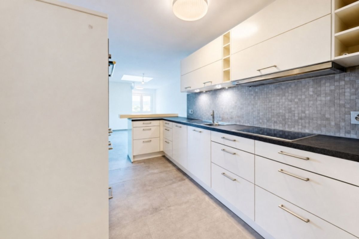 moderne Wohnung mit wundervoller Terrasse und Carport für zwei Fahrzeuge - 6