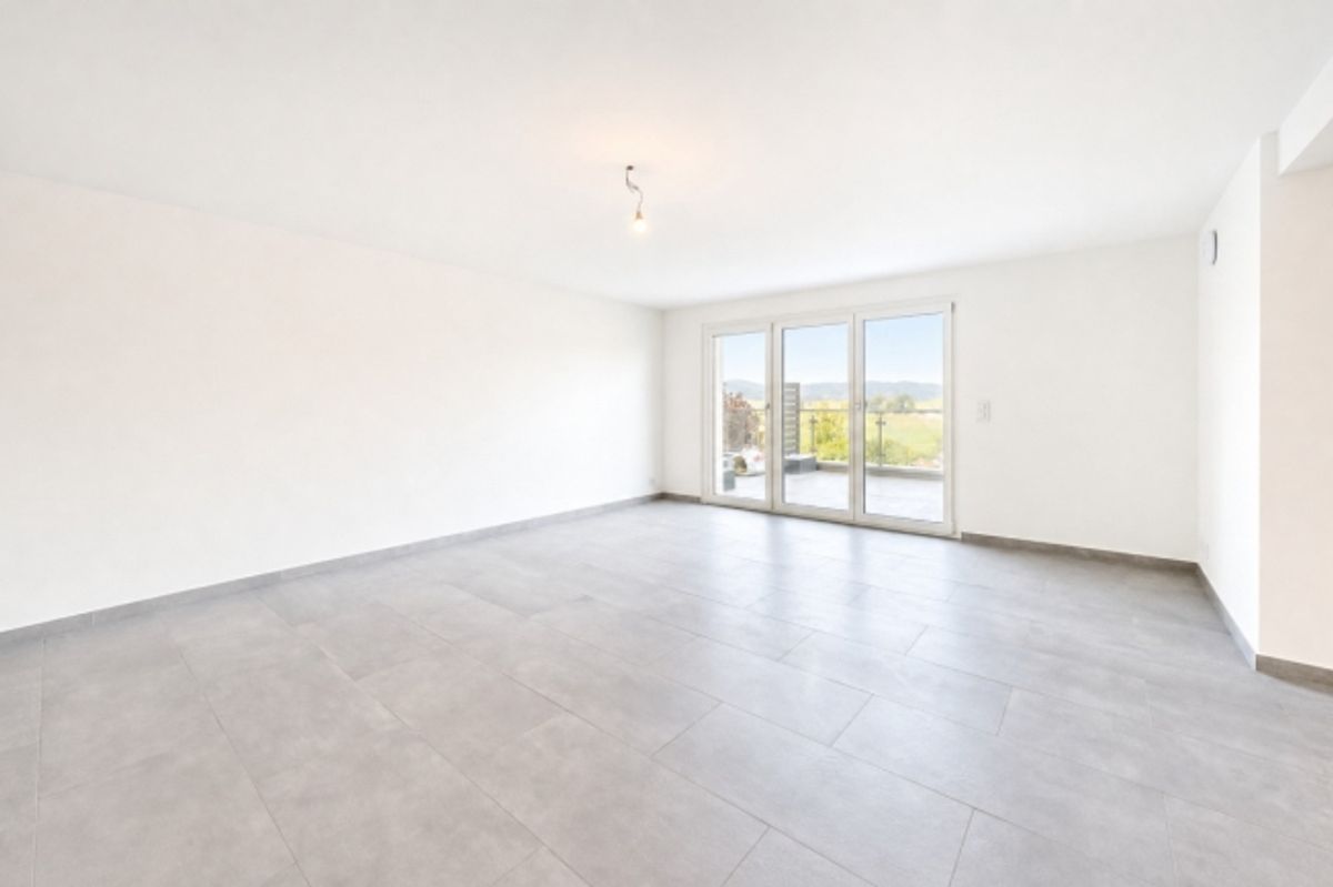 moderne Wohnung mit wundervoller Terrasse und Carport für zwei Fahrzeuge - 7