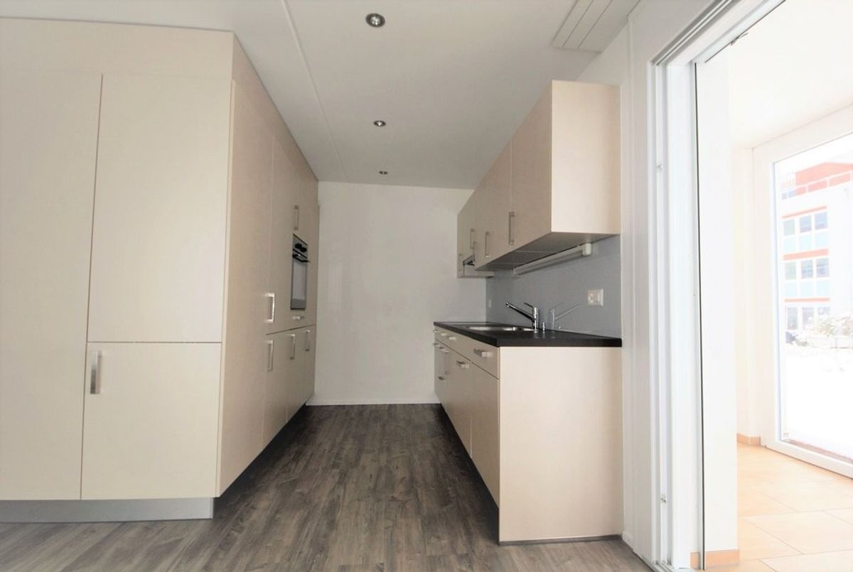 Helle und moderne 2.5 Zimmer-Wohnung zu vermieten - 3