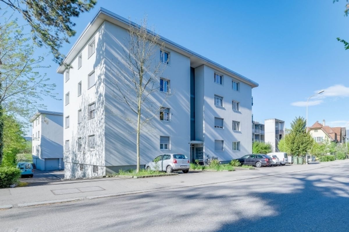 Zentrale und preiswerte Wohnung in Stadtnähe - 0