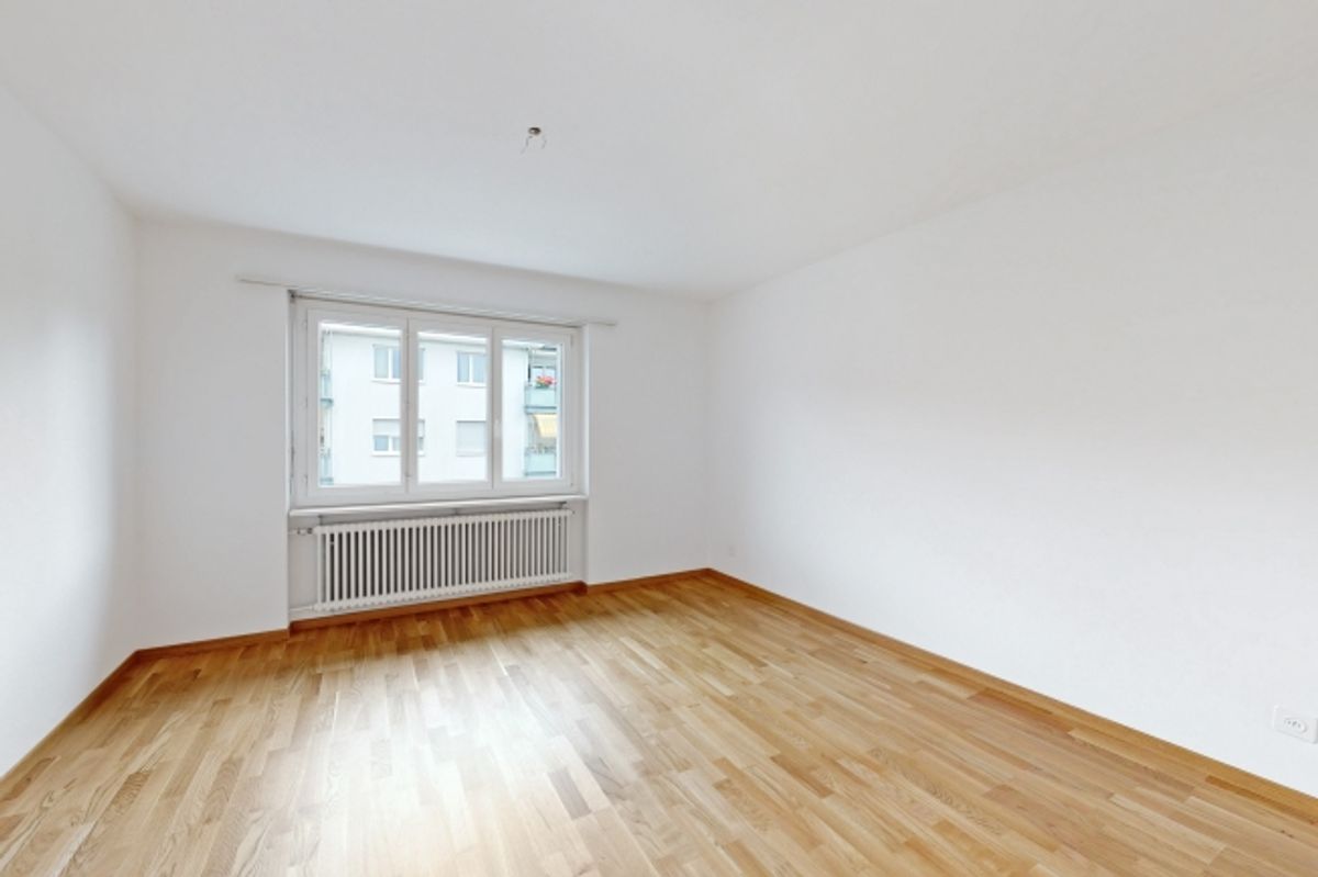 Zentrale und preiswerte Wohnung in Stadtnähe - 4