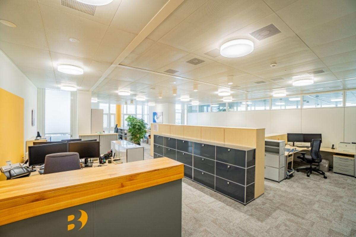 Helles Büro im White Plaza mit Aussenflächen in Basel mieten - 1