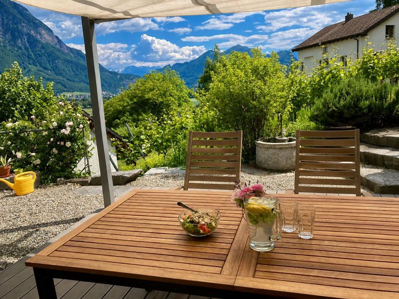 7.5 Zimmer Einfamilienhaus - 8