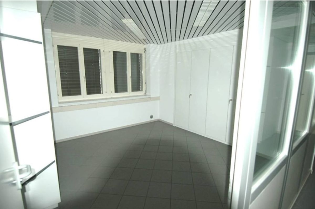 Flexible Büro-/Praxisfläche mit Parkplatz in Grenchen, 194 m² - 3