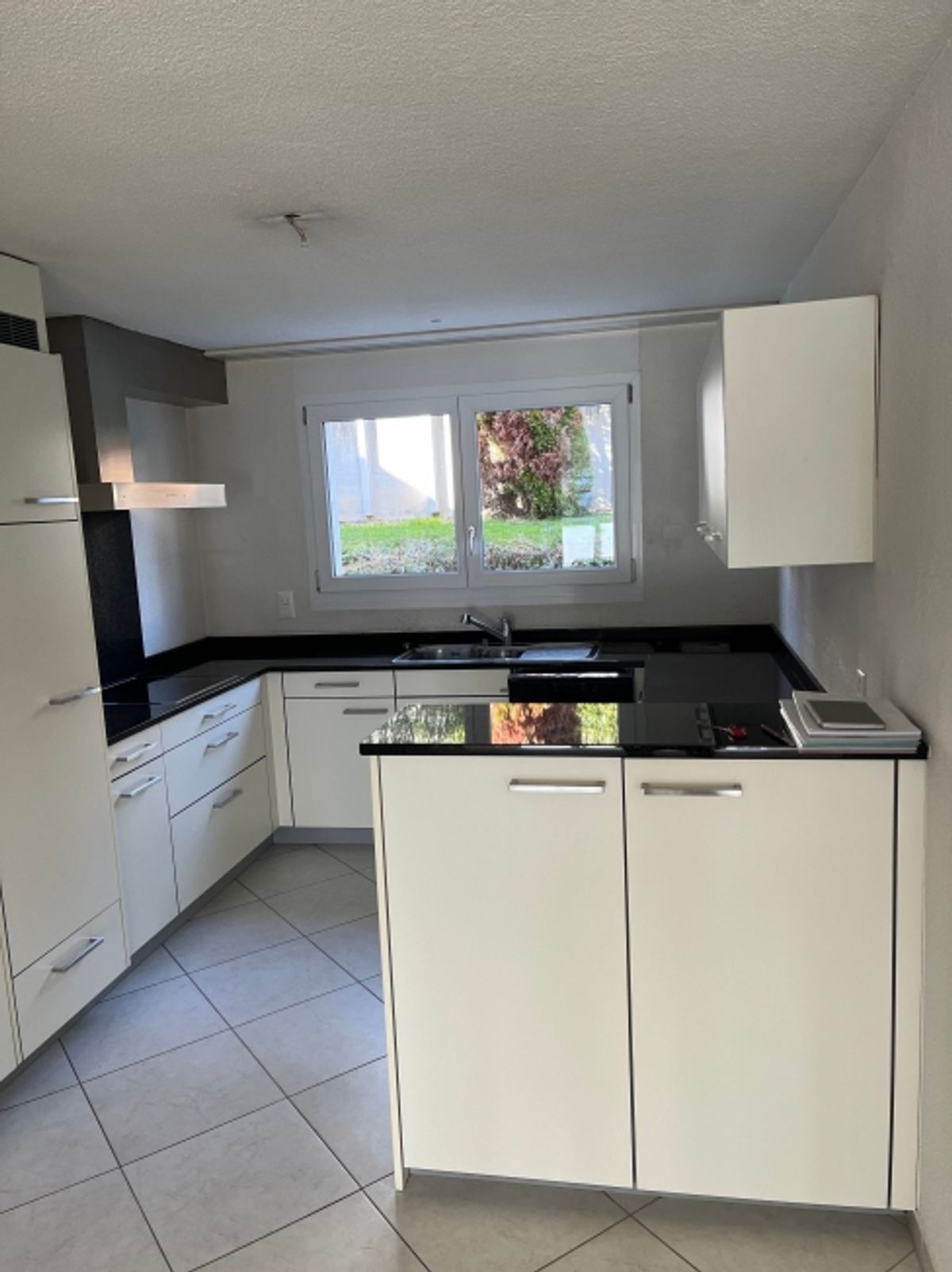 Helle 3.5-Zimmer-Wohnung mit Süd-Balkon in Eschenbach - 0