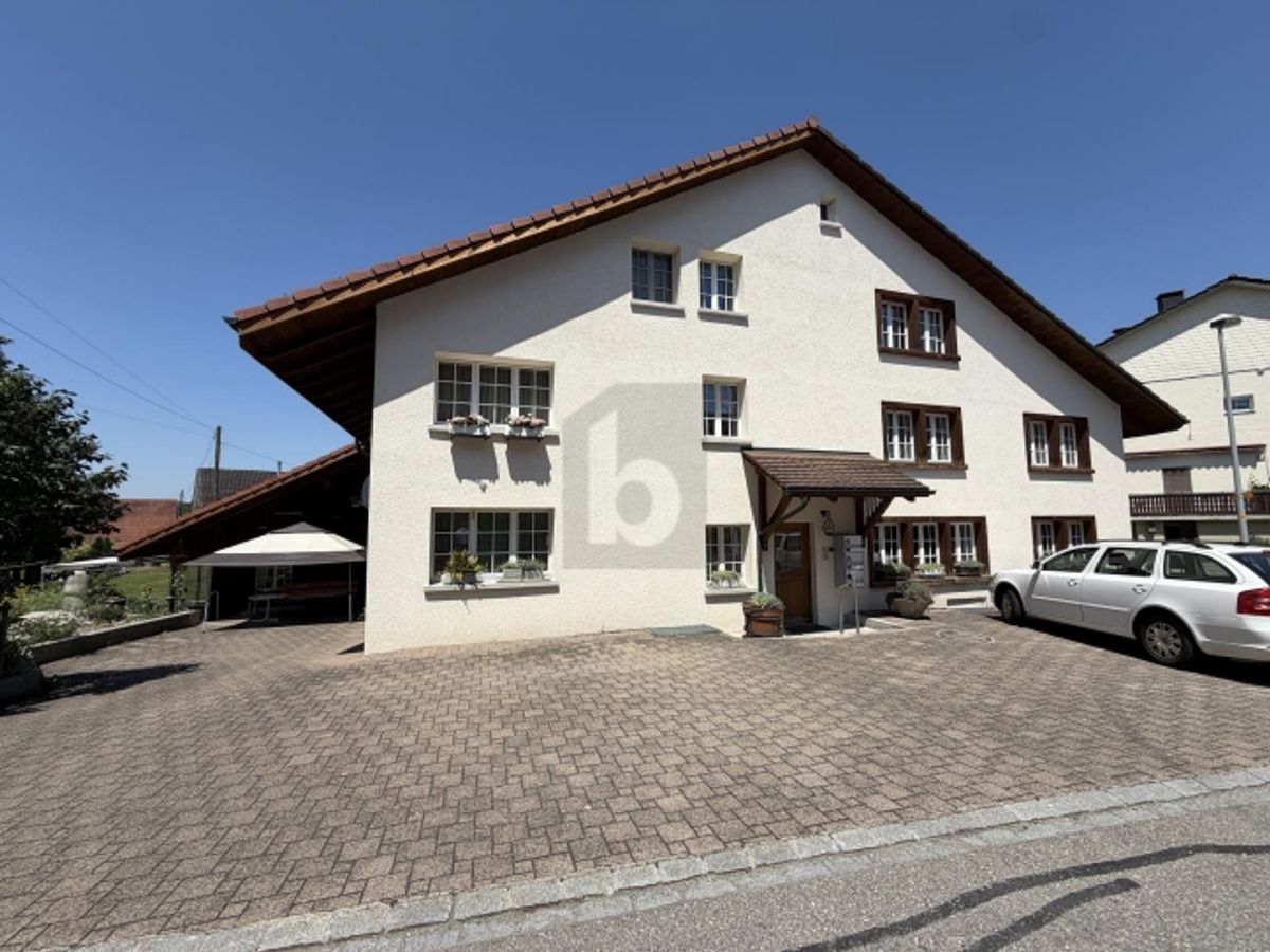 PRAKTISCHER GRUNDRISS MIT VIEL PLATZ! - 2
