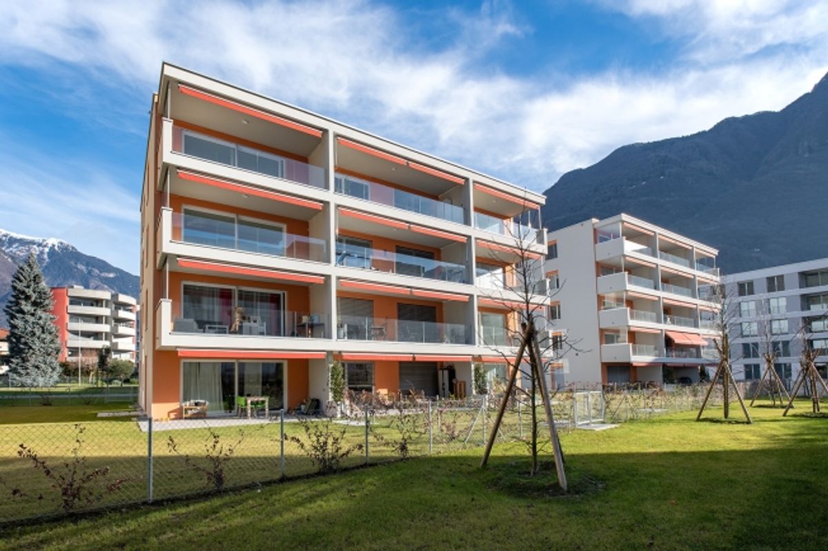3.5 locali con giardino privato in zona tranquilla - 0