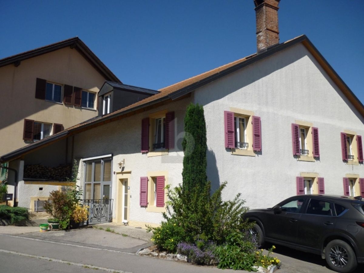 DUPLEX MEUBLÉ DE CHARME - 0