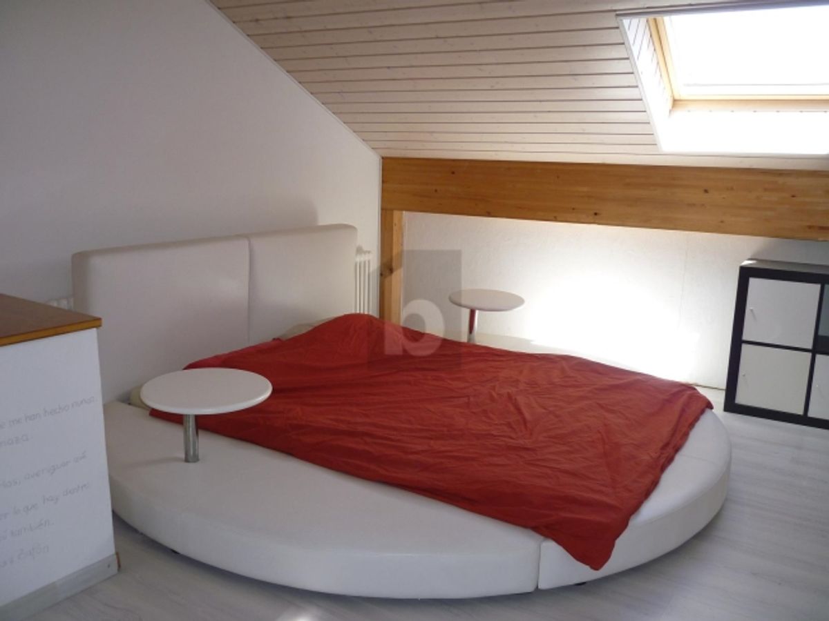 DUPLEX MEUBLÉ DE CHARME - 2