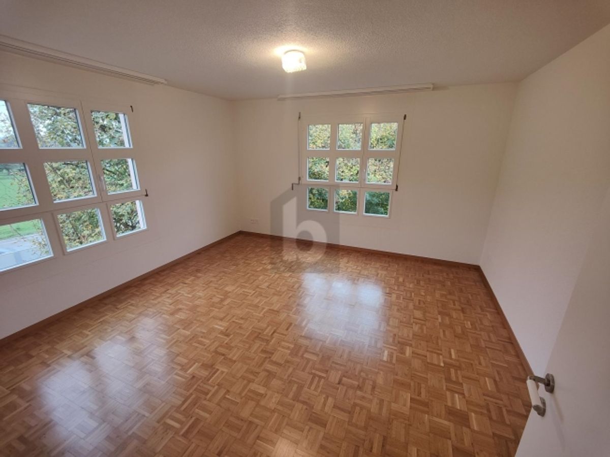FAMILIENFREUNDLICH MIT GROSSEM BALKON - 2