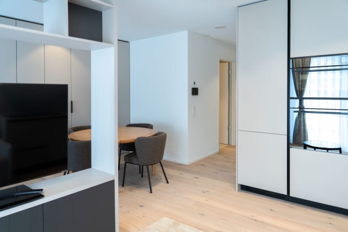 1.5-Zimmer, möbliert, Balkon - direkt am Bahnhof Killwangen - 0