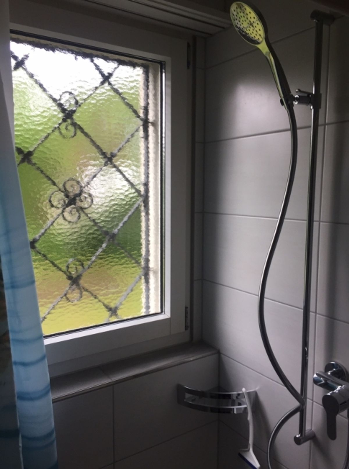 2 ZI-WOHNUNG IN HONDRICH (BE), MÖBLIERT, TEMPORÄR - 5