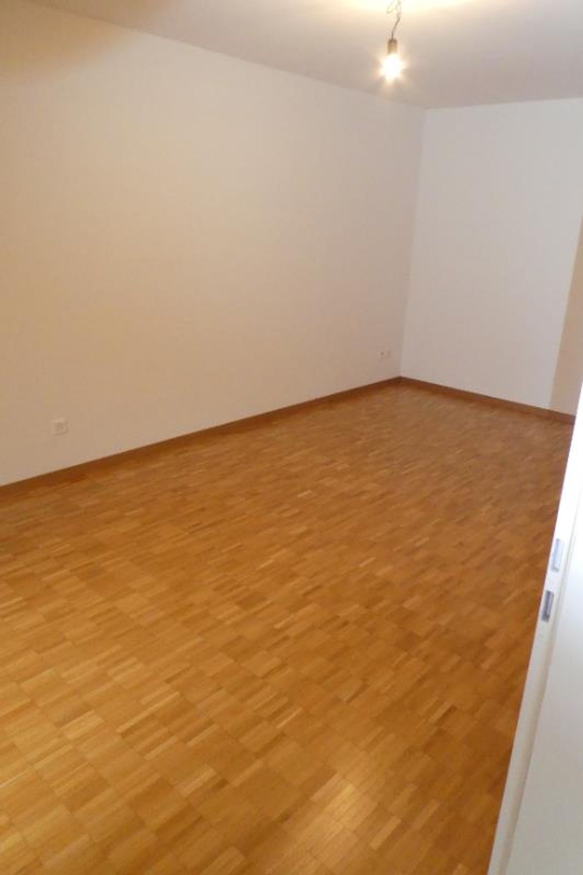 2.5 Zimmer Wohnung - 4