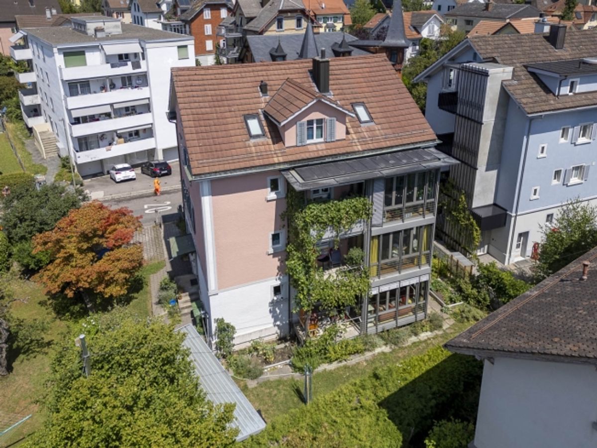 Einmalige Gelegenheit Zweifamilienhaus im Herzen von Winterthur - 1