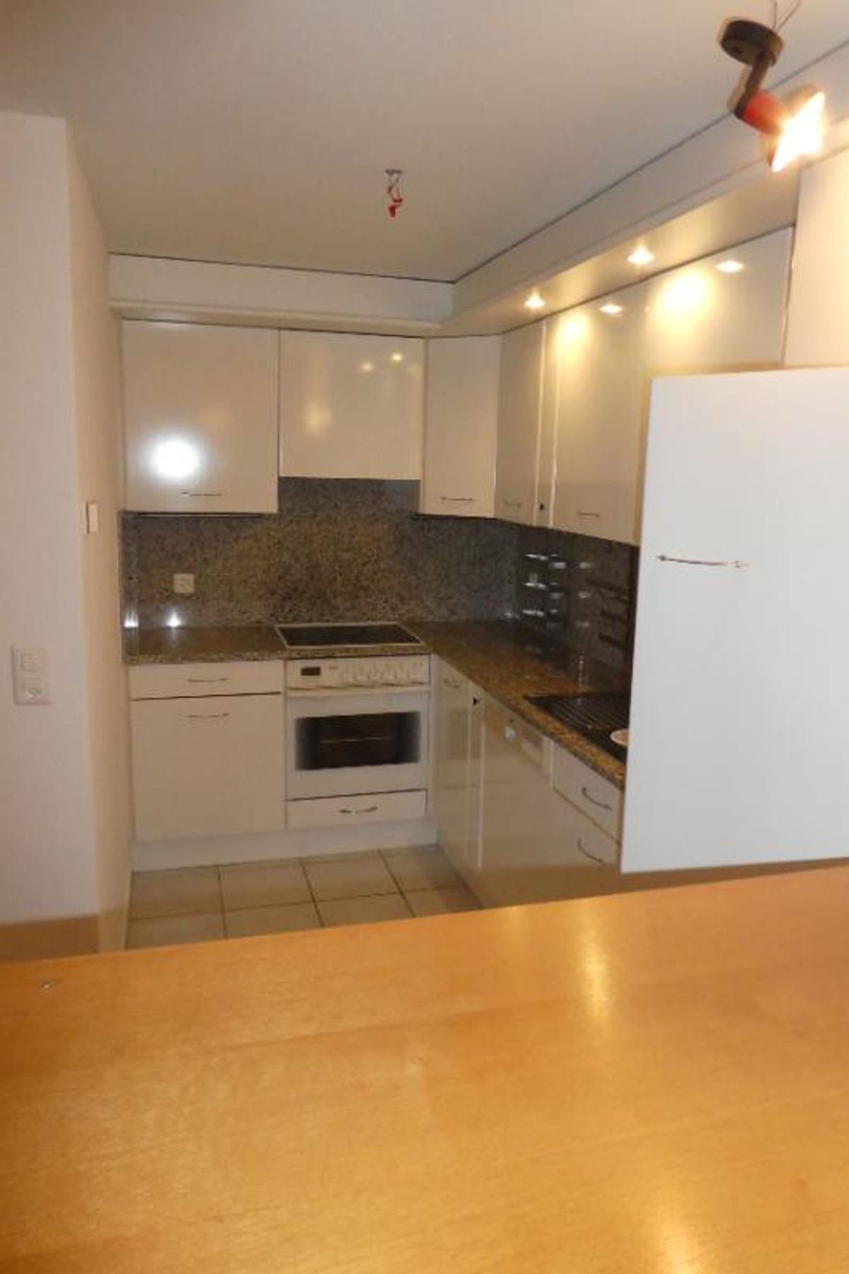 2.5 Zimmer Wohnung - 6
